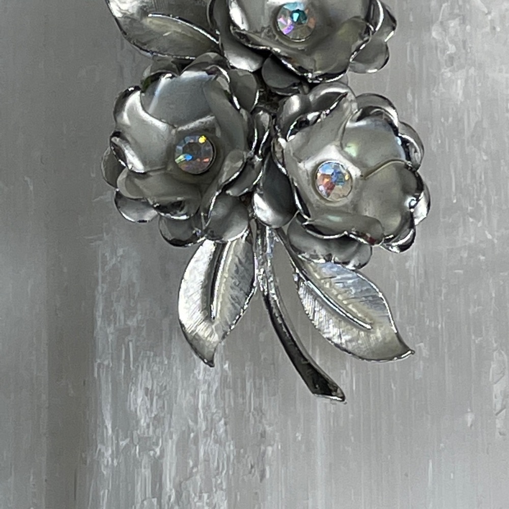 CORO pin VINTAGE floral BROOCH silver + rhinestone FEMININE stylish TIMELESS - Picture 6 of 13